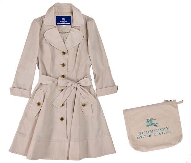 ELLE girl】「バーバリー・ブルーレーベル」のレインアイテムでHappy