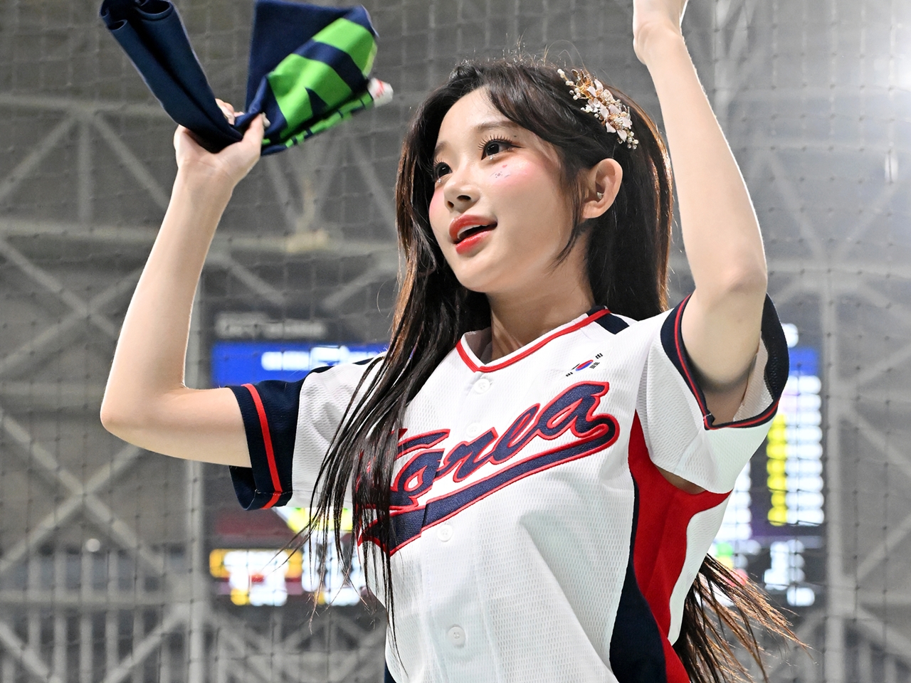 日本にまた来て！」侍ジャパンと激闘の韓国代表を応援！21歳人気チアの