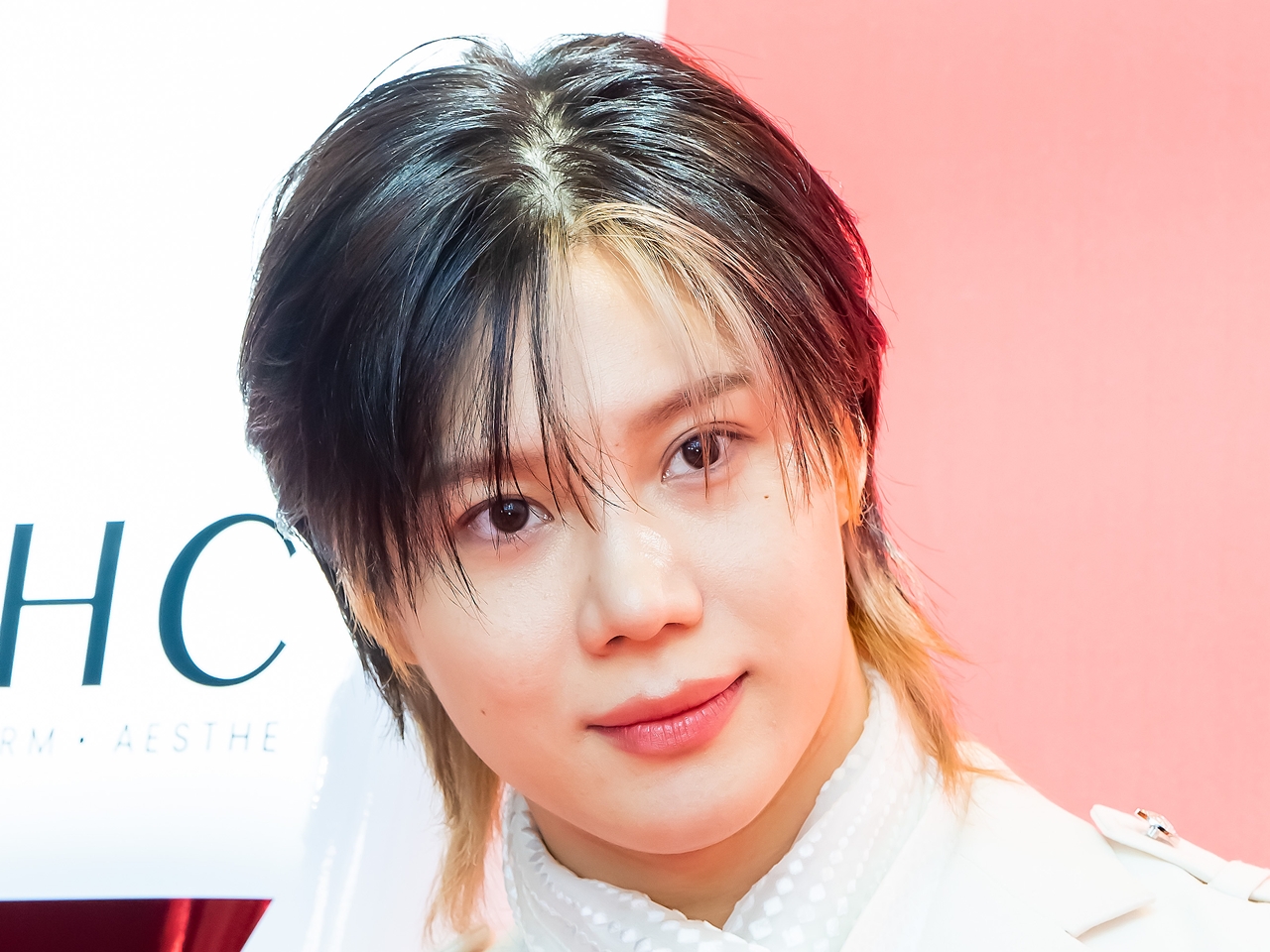 SHINee・テミン、事務所との契約終了…“未払い”疑惑など運営問題で早期