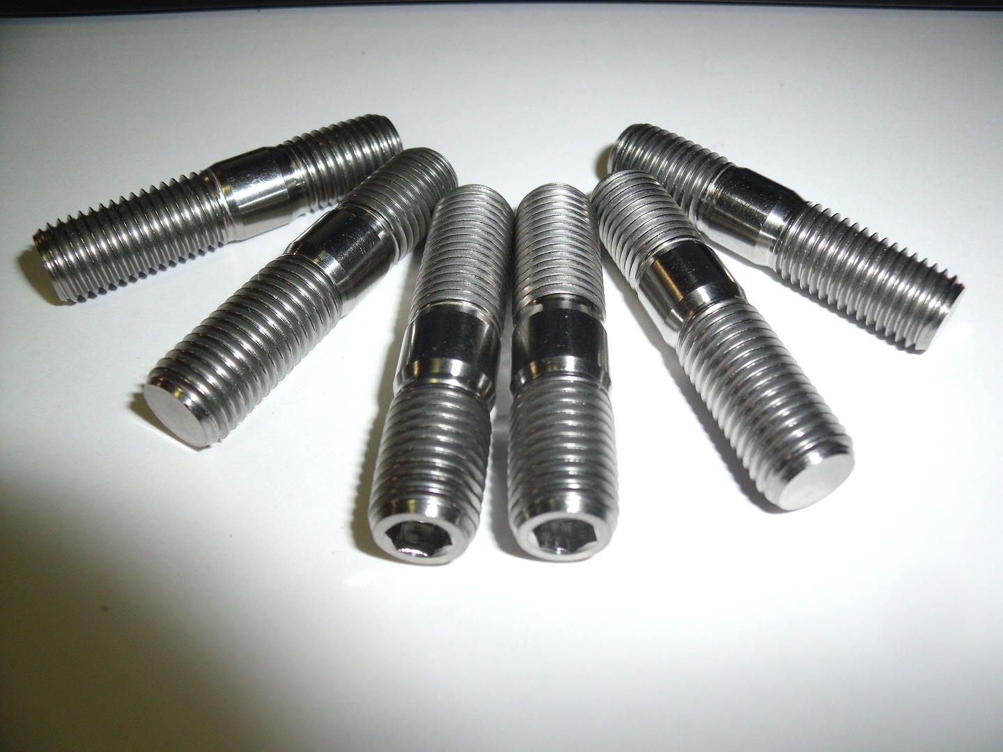 Kawasaki ZX400/ZX400rr Titanium Sprocket Stud/Nut Kit(6 Pieces)