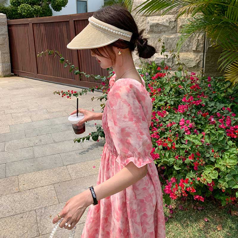 スクエアネックシャーリングワンピース（ピンク）春/夏 ピンクで甘く