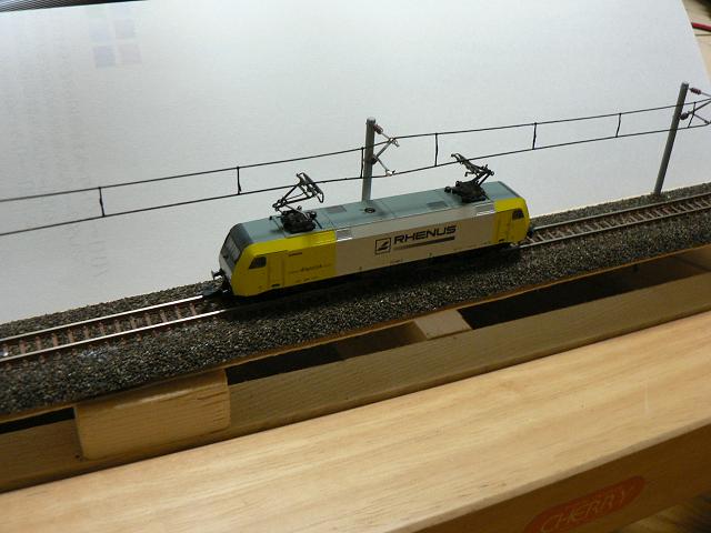 2-23. 架線 その2(Coffee Table Layout)