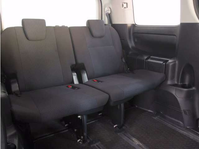 ノア2.0 X後期仕様 新品Mzグリル/ホイール/タイヤ – BLACK MOON