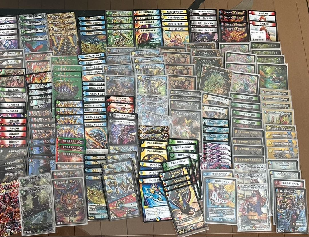 デュエマ 引退品・まとめ売り 光り物 約2000枚 デュエマ 引退品