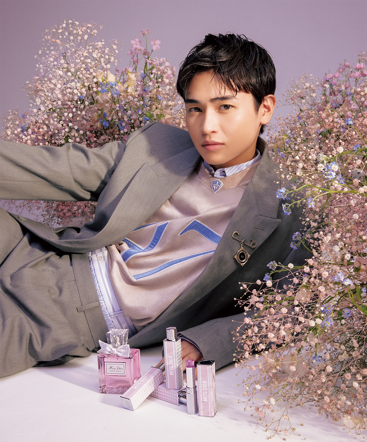 MISS DIORと西垣匠の共鳴、花々に彩られた“MINI MISS”との喜びに満ちた