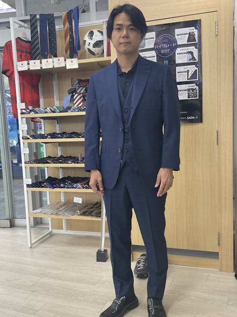 上質だからこそベーシックに】カノニコスリーピーススーツ-名古屋駅前