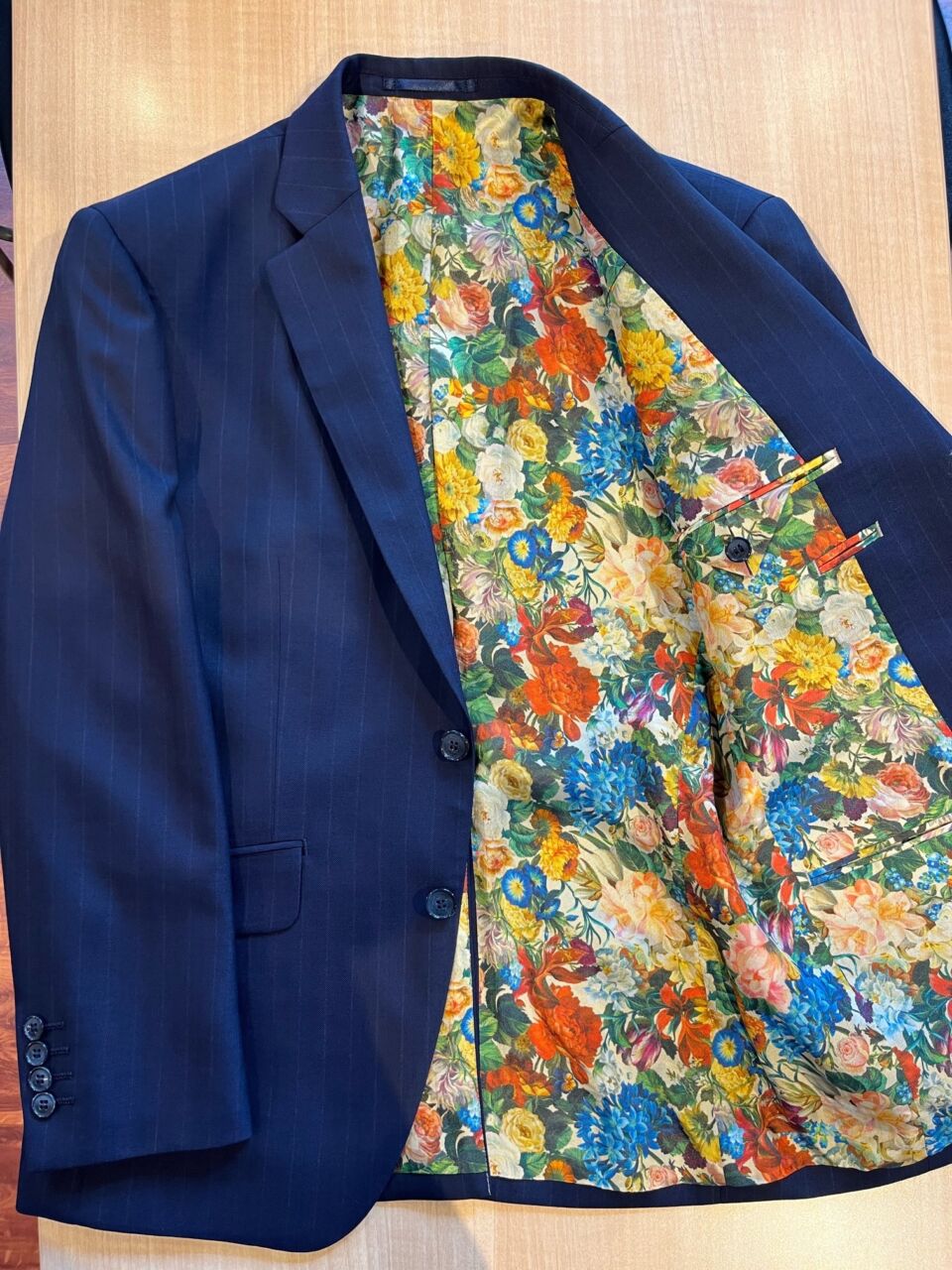 高級感のある鮮やかな花柄裏地【取次裏地】-福島郡山店ブログ-オーダー