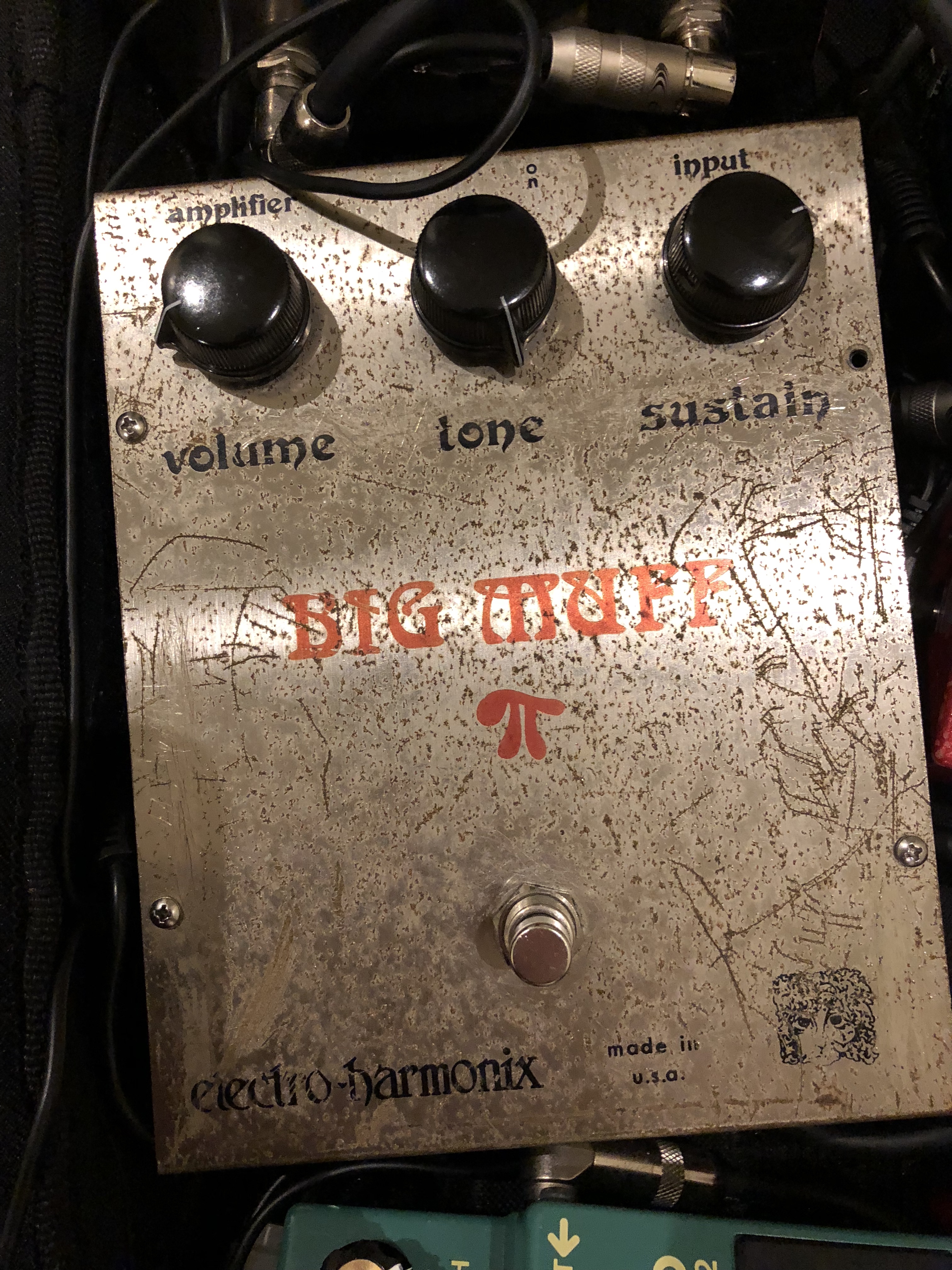 機材紹介】Electro-Harmonix BIG MUFF PI Ram's Head