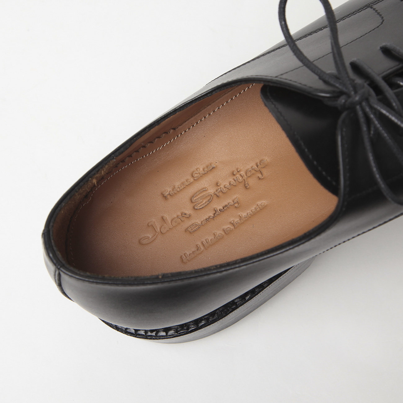 JALAN SRIWIJAYA / ジャラン スリウァヤ | Uチップ - Calf Black