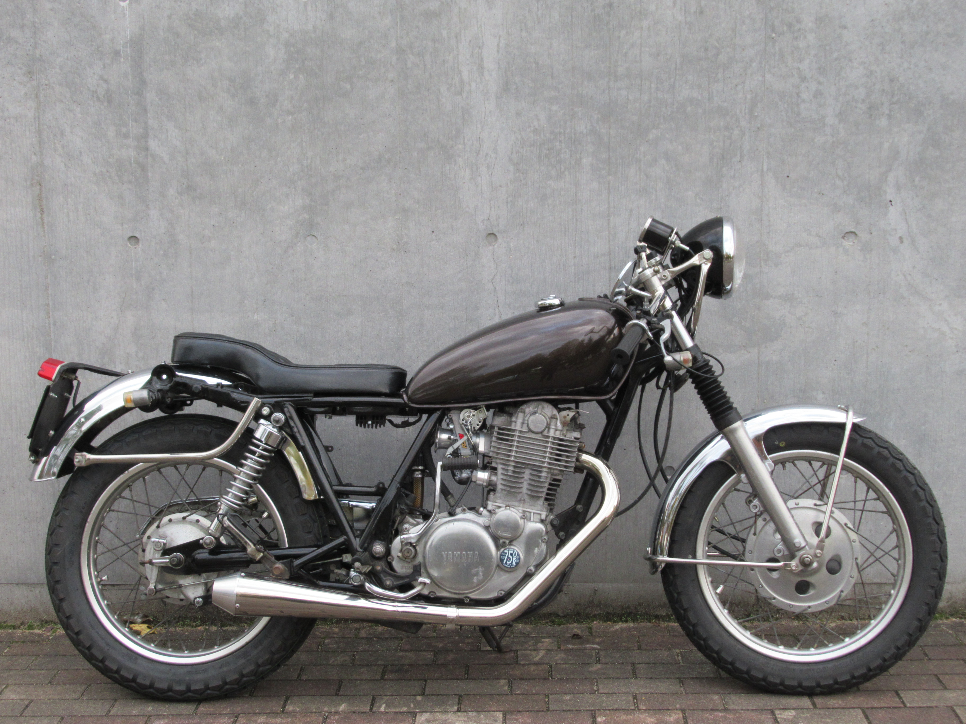 ハイマウントパイプワークライトステー SR400/500 / 2％er