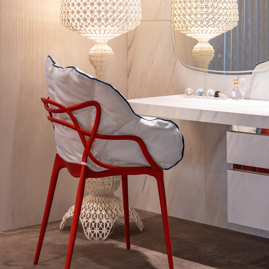 アリスズフラワーズクッション｜ トーヨーキッチンスタイル公式