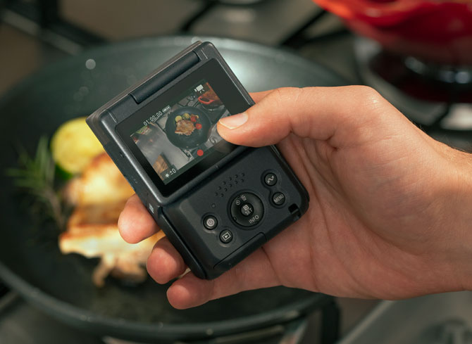 キヤノン PowerShot V10（Vlogカメラ）購入ページ｜キヤノンオンライン