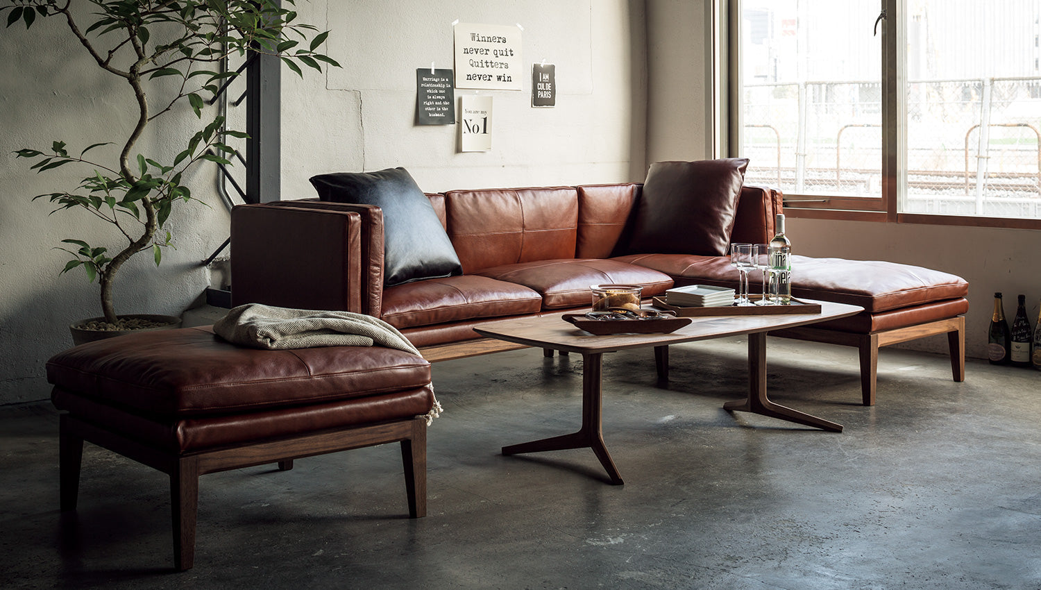 上質な時間を過ごす。本革ソファで彩る、大人のリビング特集。 – 冨士