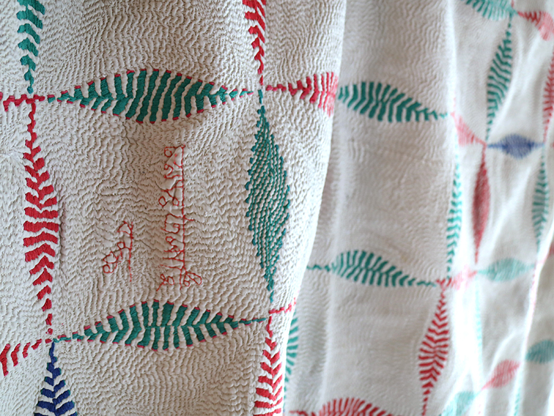 キリムスタイル / インド カンタ刺繍・パッチワーク/ラリーキルト 古布