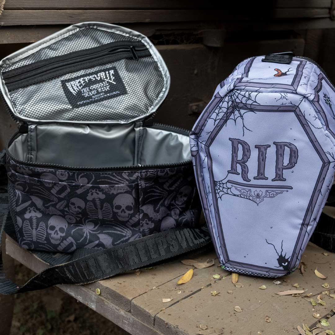 Death Repeat Coffin Insulated Lunch Bag