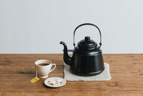レトロホーローケトル ｜くらすこと公式オンラインストア