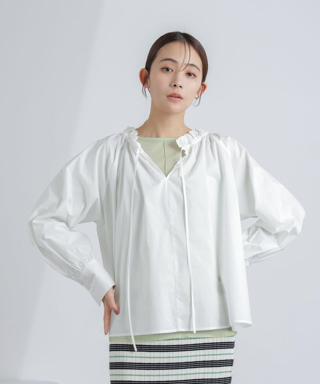 フリル カラー ギャザー ブラウス