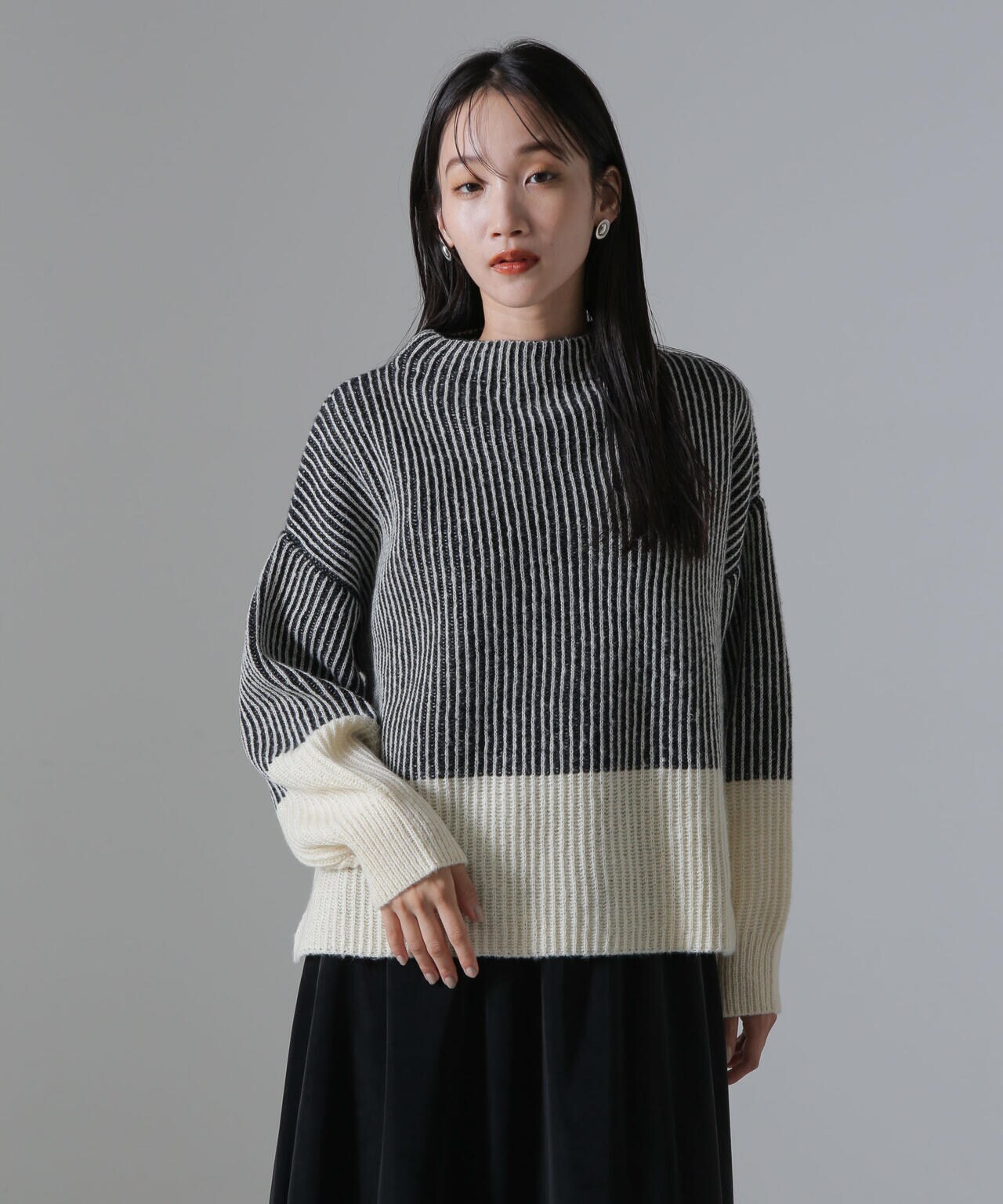 シャドー ストライプ ニット プルオーバー