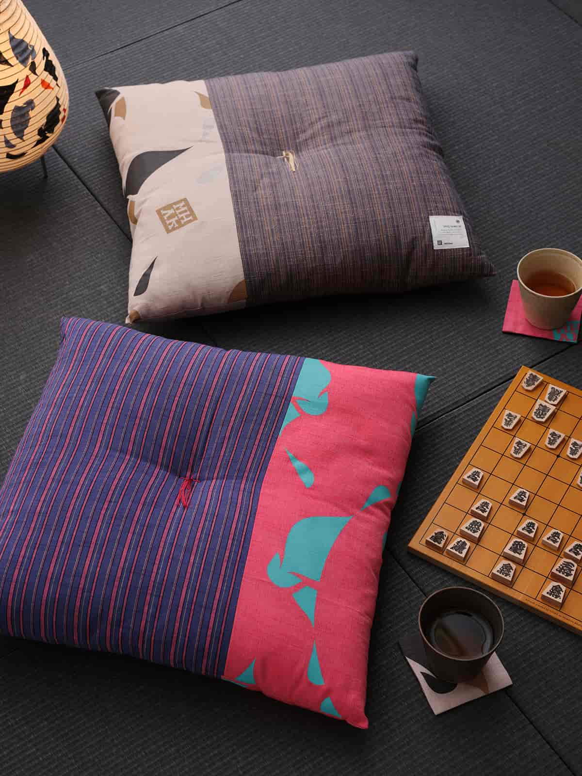 日本のいいもの 福島・会津木綿の座布団 - ピンク 45cm｜MHAK × Japan