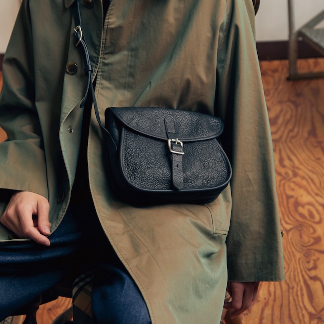Fino - Cartridge Shoulder Bag - M｜SLOW – スロウ 公式ECサイト | 革