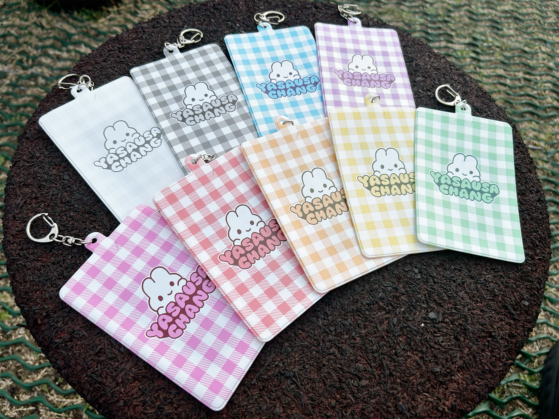 やさうさちゃんのチェキケース(ギンガムチェック) – STINGS ONLINE STORE