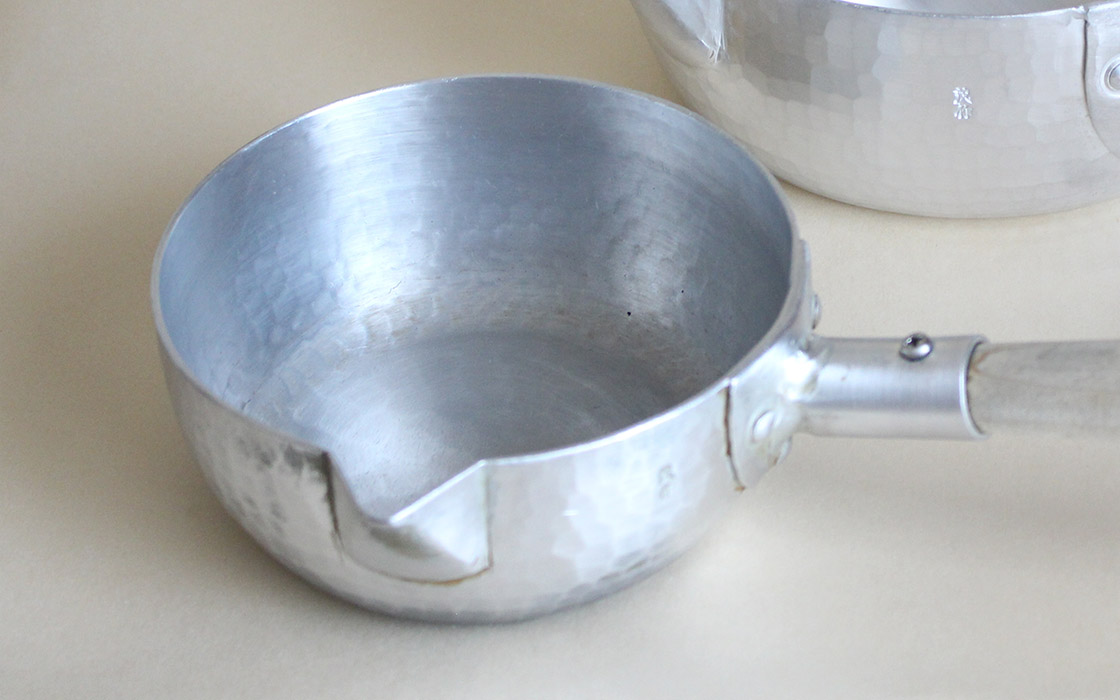 京都の鍛金工房WESTSIDE33で「行平鍋」をメンテナンス。10年使った愛
