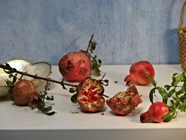 色抜きの技法で描くザクロの粒 | 大阪 泉州発！水彩画 工作を楽しむ方法