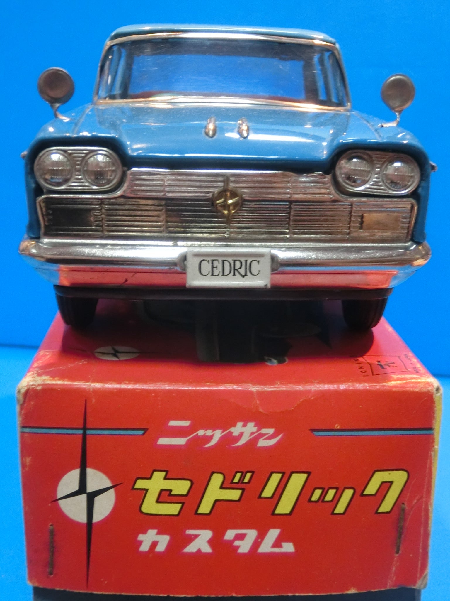 ☆1963年イチコー横目のセドリック カスタム ～ ブリキ自動車