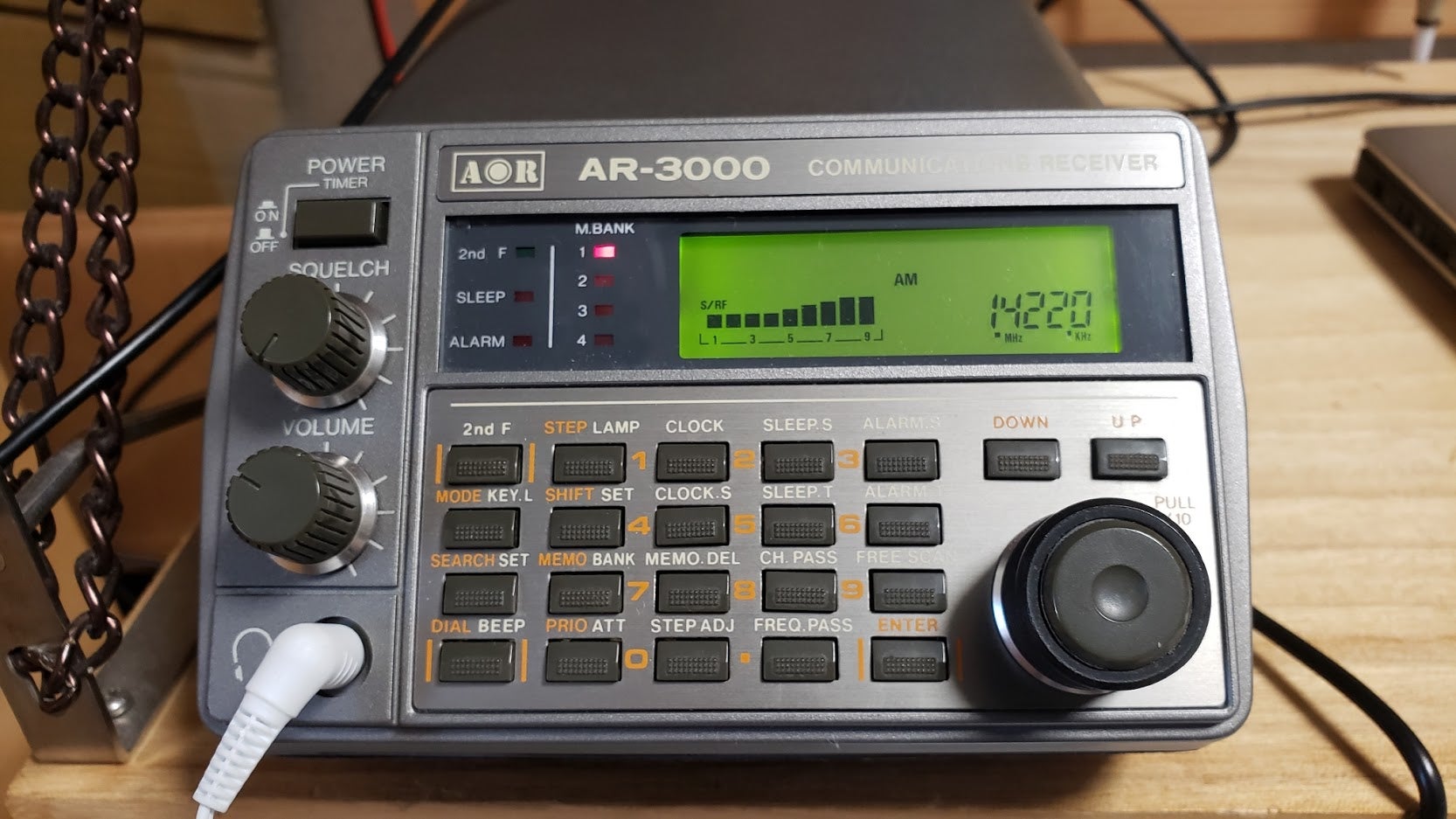 いまさらながらの、AOR AR3000をゲット ビンテージな広帯域受信機 | 惣