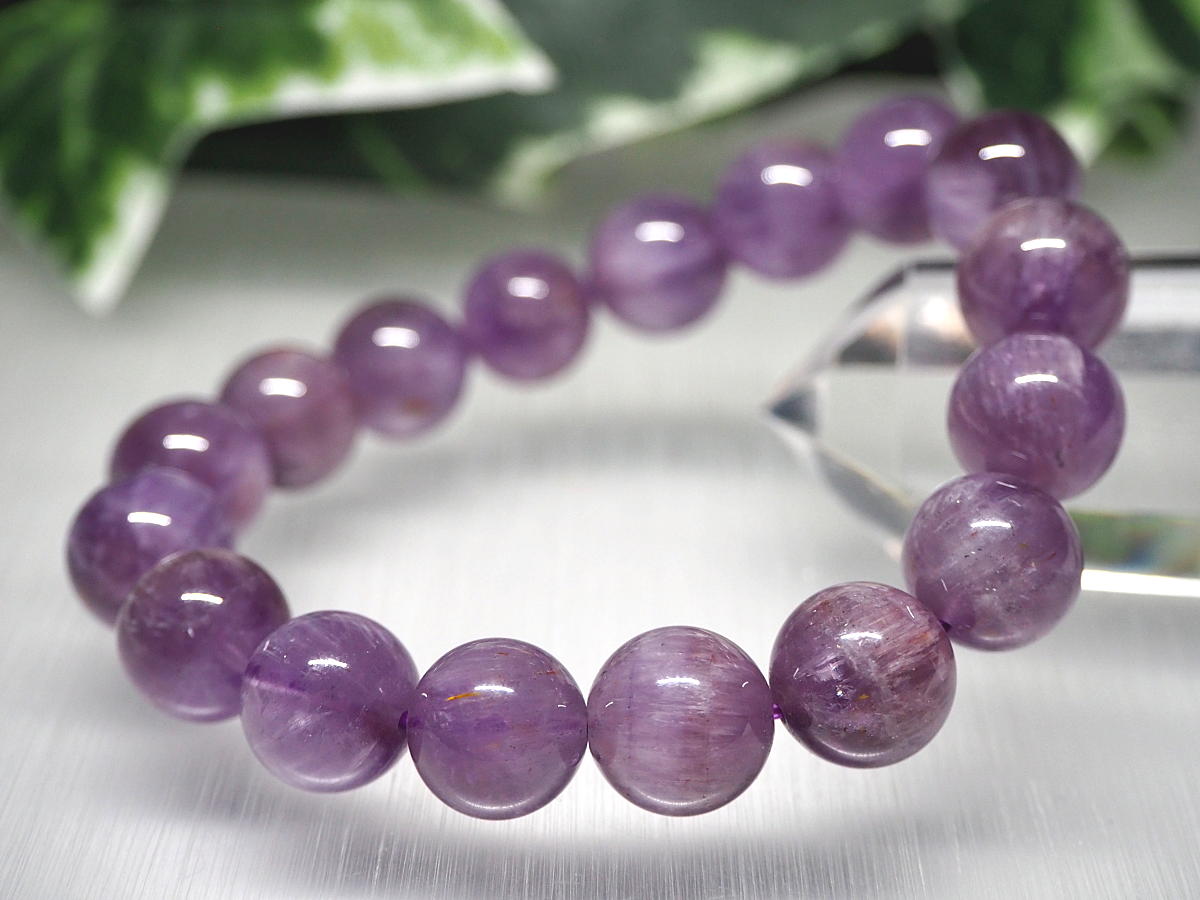 白い天使の羽入り！エンジェルフェザーアメジスト！！ | 天然石と