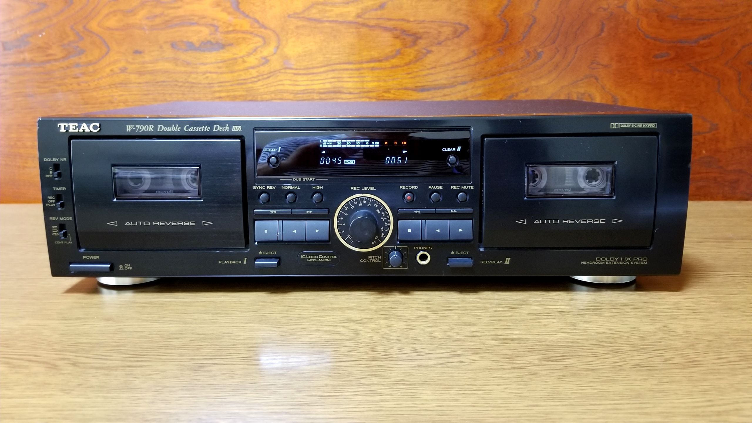 オートリバース ダブルカセットテープデッキ TEAC W-790R 完動品・動作