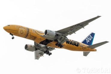久しぶりに「C-3PO ANA JET」JA743Aが飛来 | 遠森一郎の「ゆるっと写真