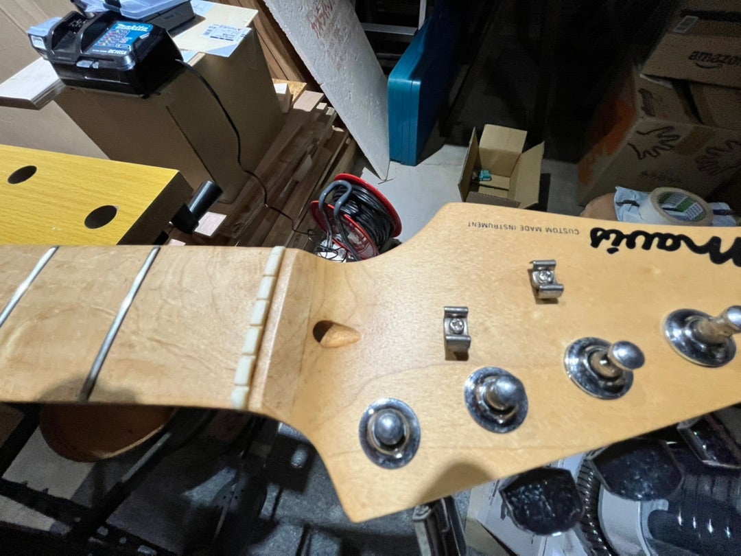 レフティギターの右利き改造（前編） | ギターいじりは楽しい！