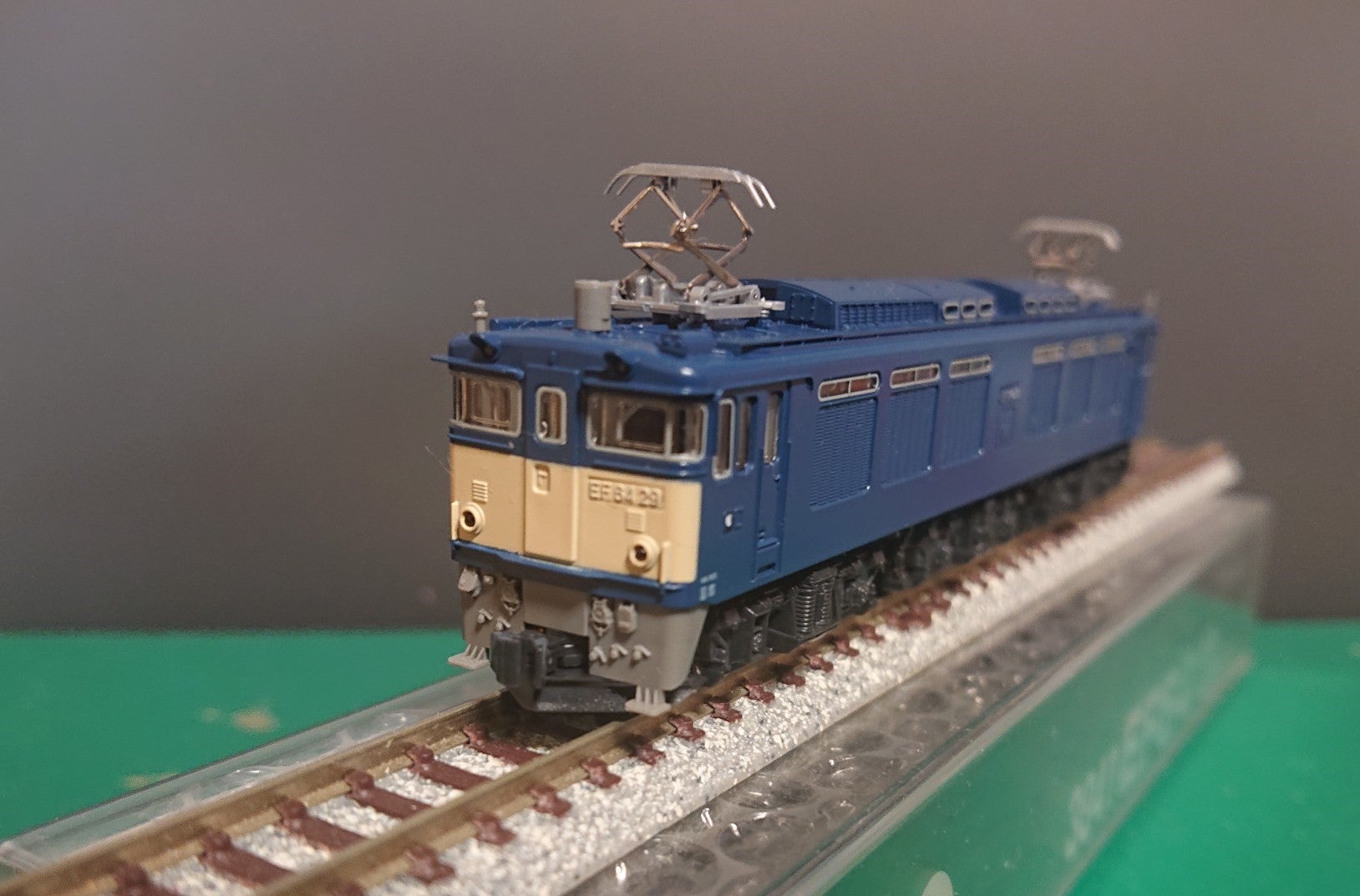 KATO EF64 0番台 現行品 vs 旧製品 | みぃちゃんず（鉄道部）