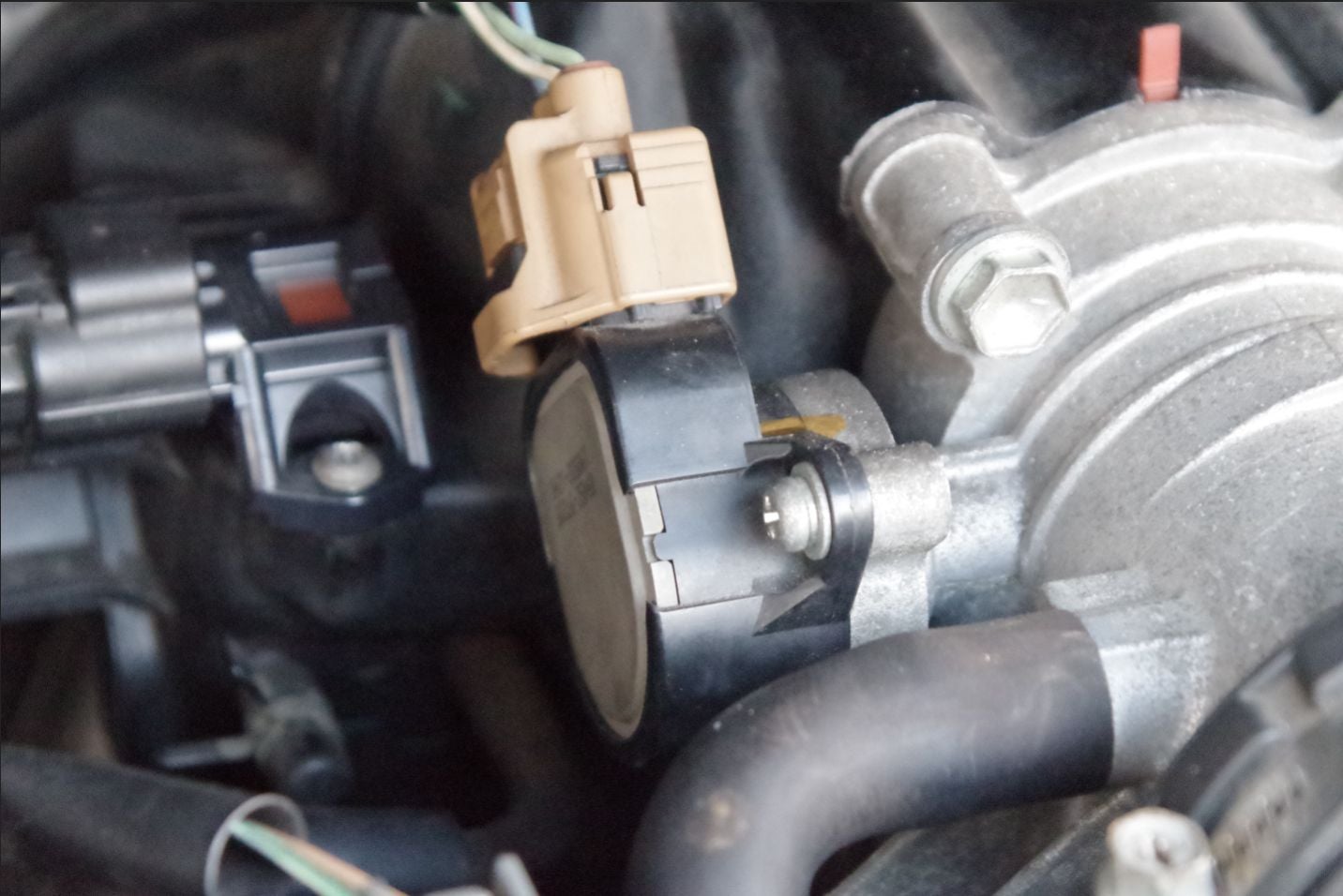 スロットルポジションセンサーを交換しました。 | REGAL KEN