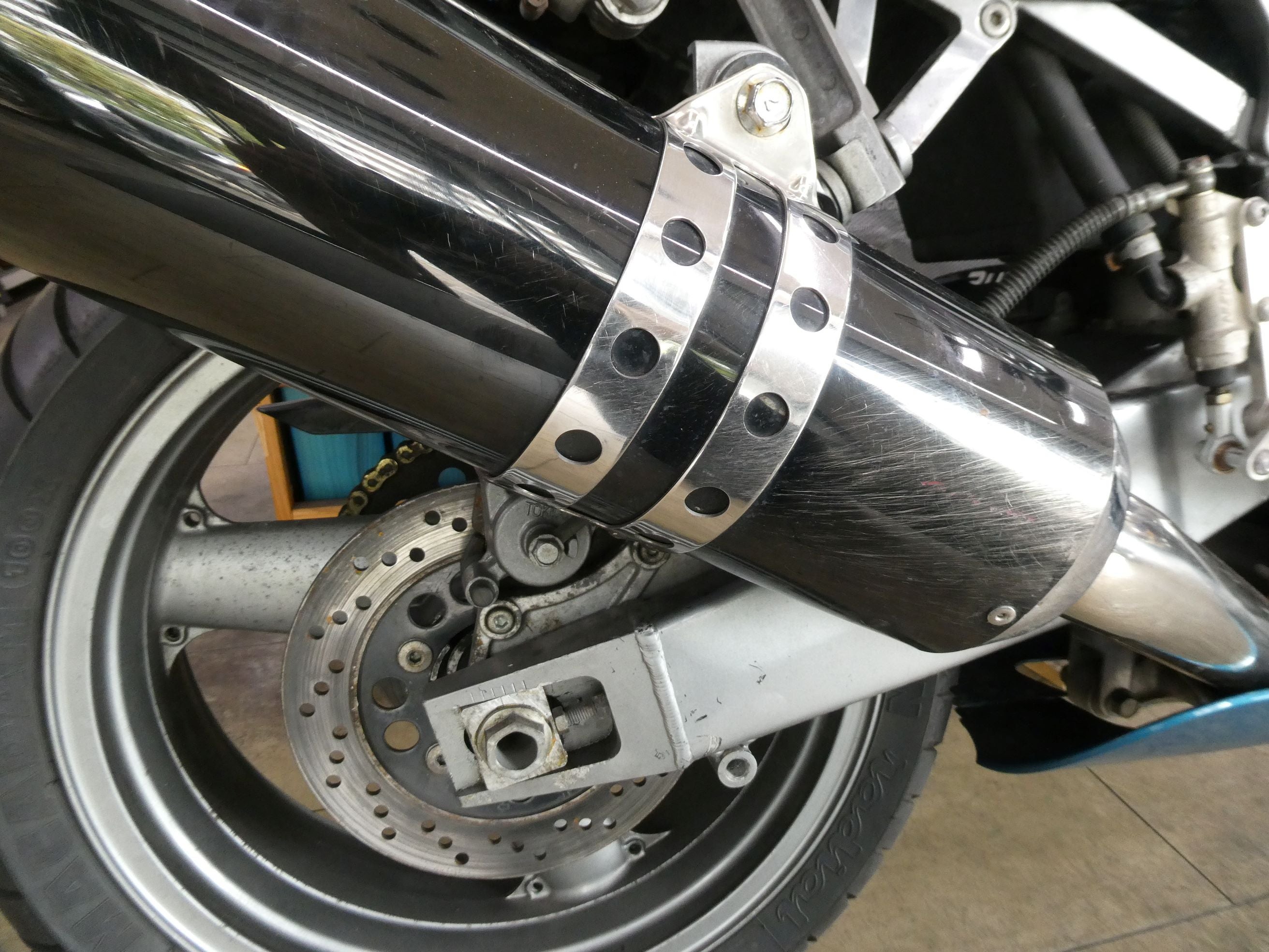 入庫車両 ZX-9R メンテナンス 其の一 | motoplazaのブログ