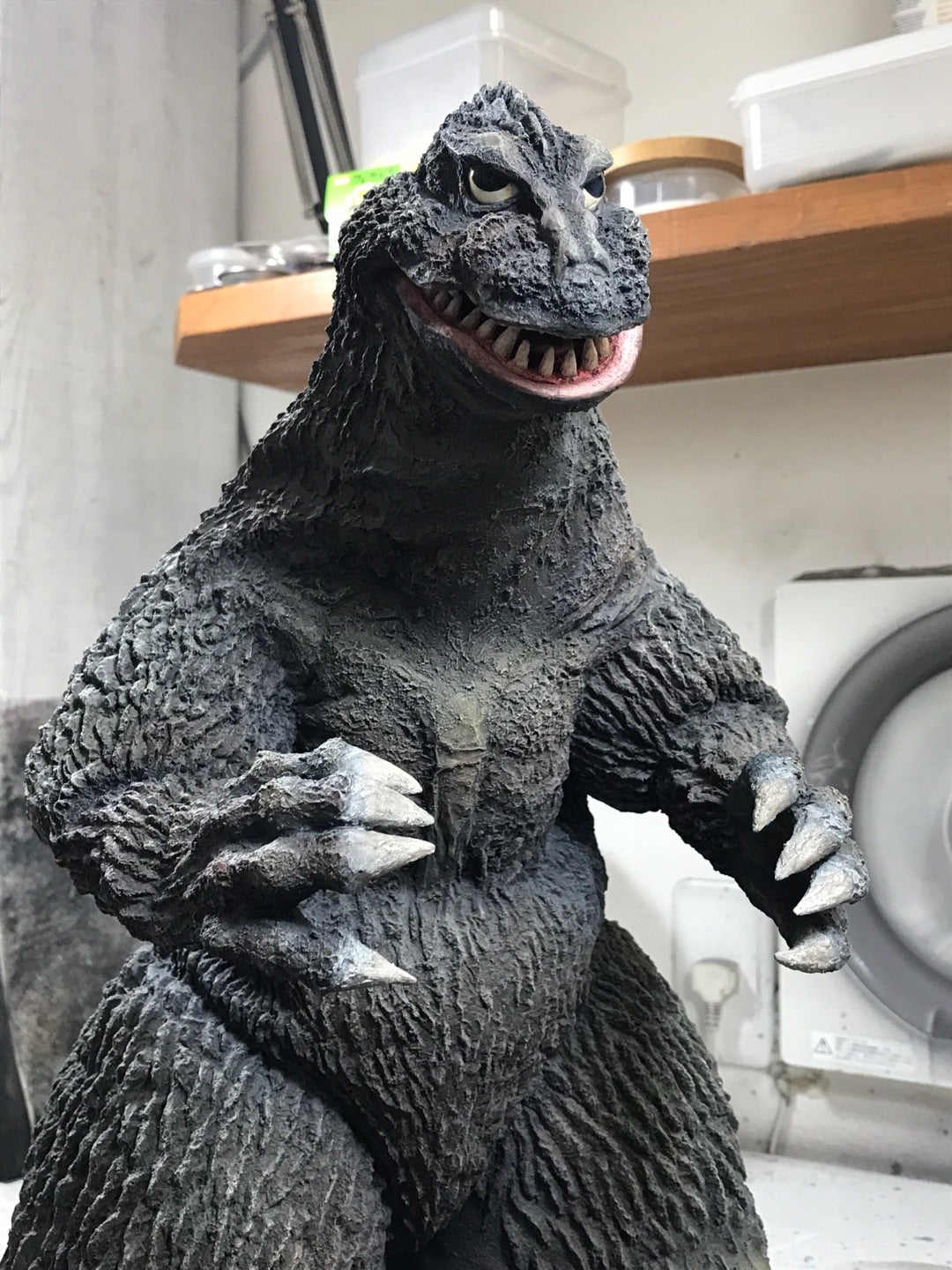 酒井ゆうじ造型工房 45センチ キンゴジ完成です❗️ | 仁のおやじのブログ