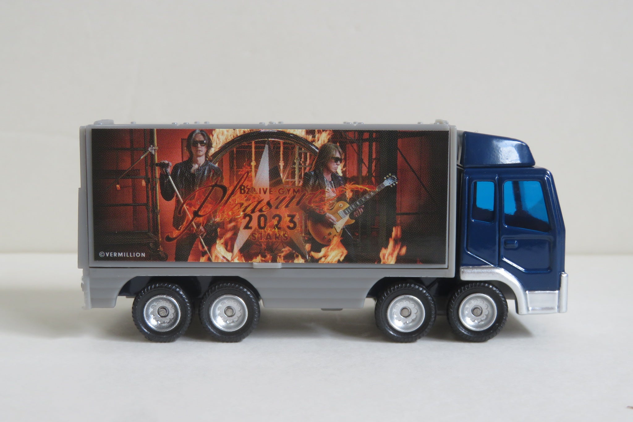 ミニカーコレクション Vol.154 〜B'z ツアートラック〜 | New