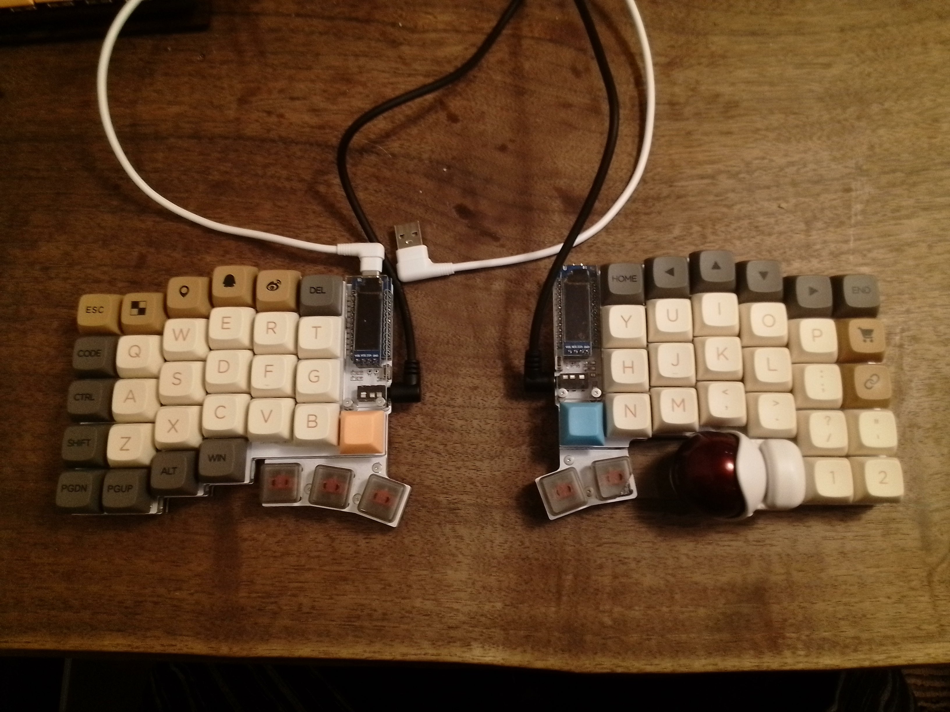 年末年始の休みを使ってキーボードを無線化した話 | komono話