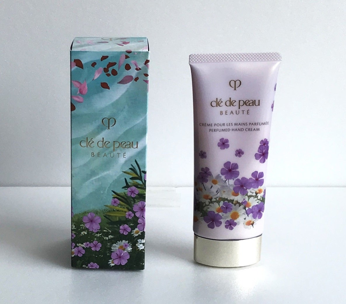 資生堂クレ・ド・ポーのラディアンスギフトが届きました！ | 化粧の