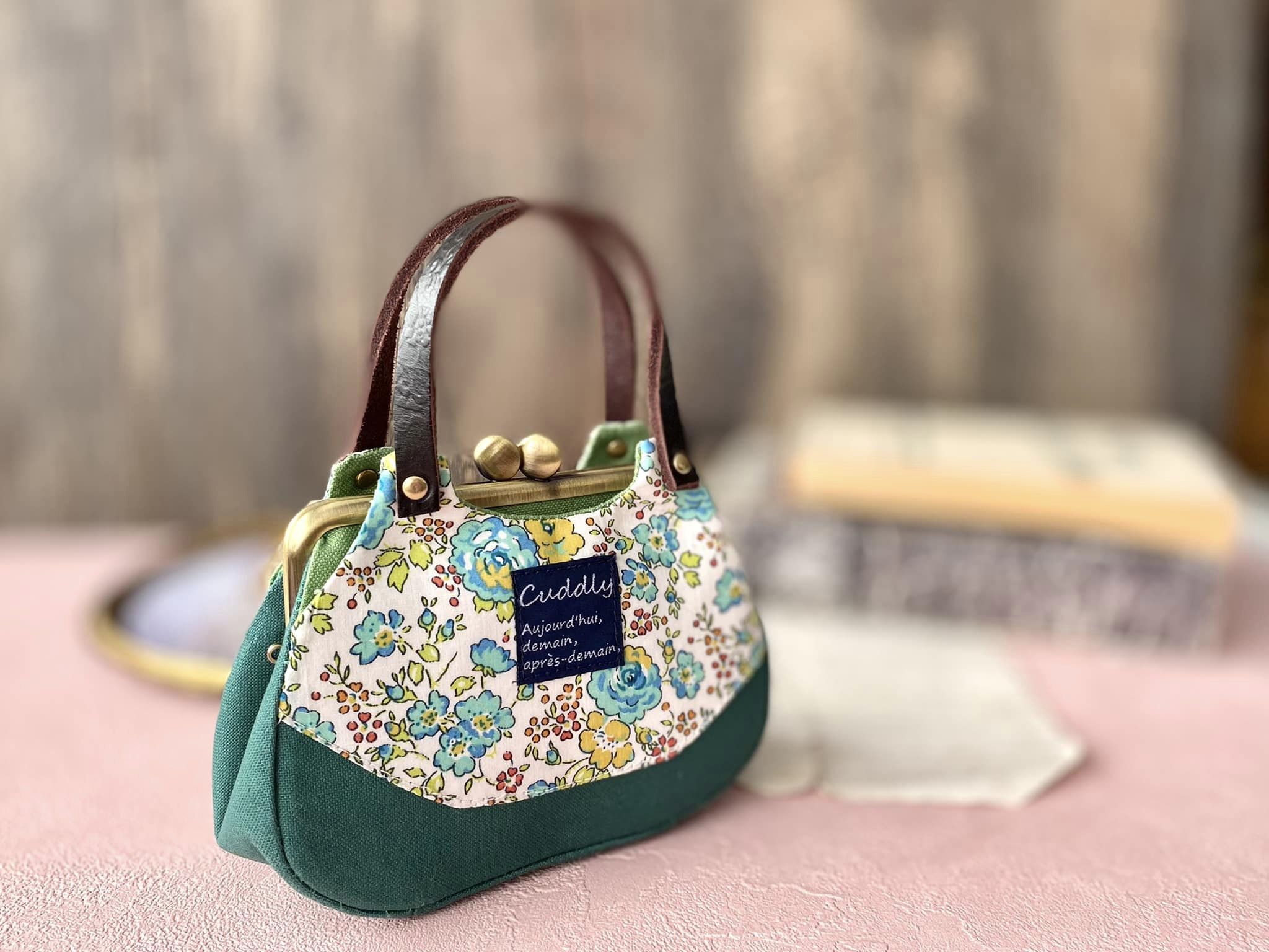 ☆あおりがま口を作ってみよう！ | がま口まり先生♪手縫いで作る