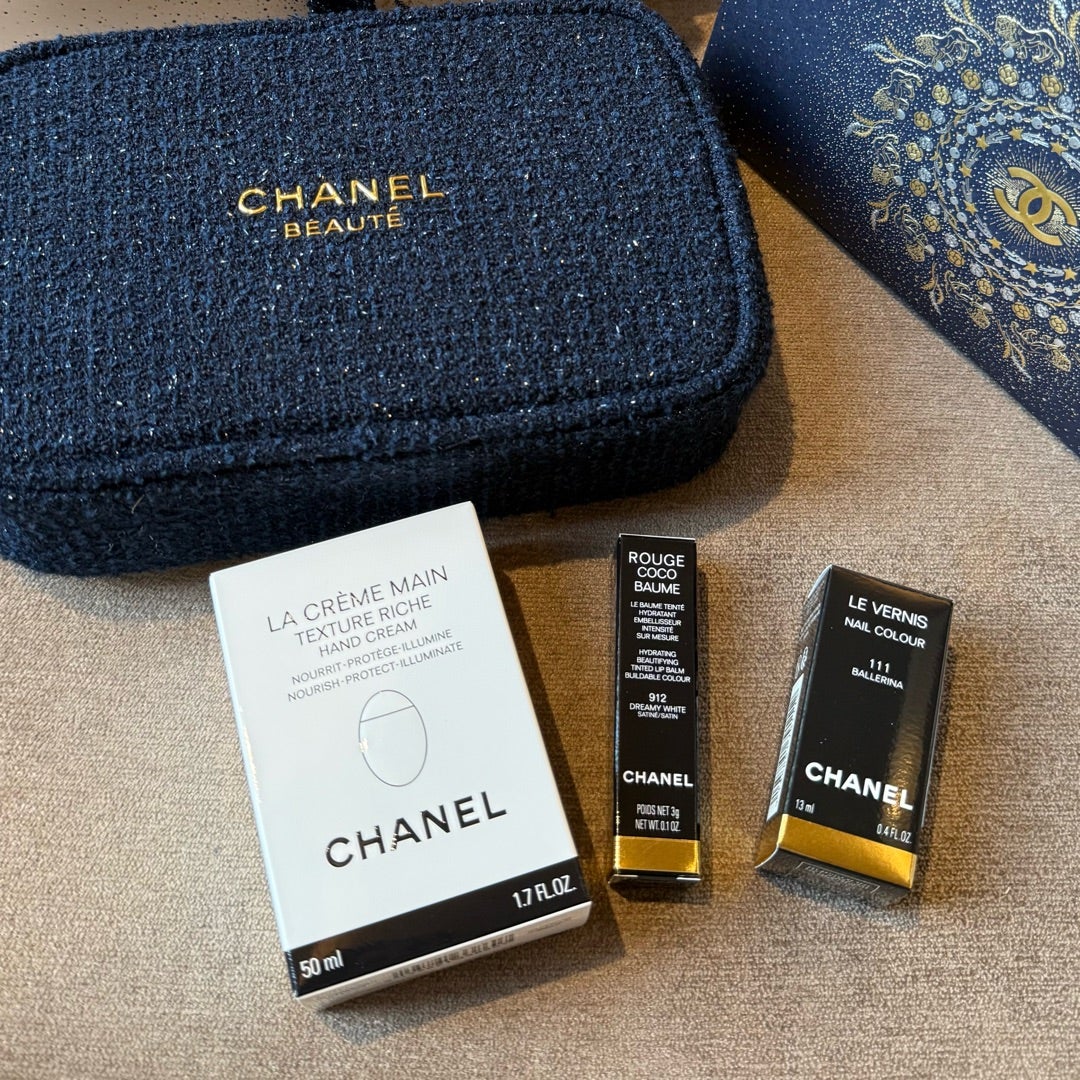 CHANELシャネルクリスマスコフレ2025♡チャーム付き限定エッセンシャル