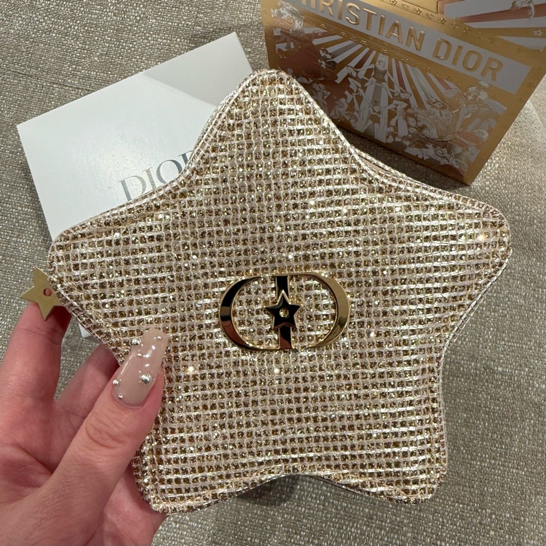 クリスマスコフレ2025】DIORクリスマスポーチディオール星型ポーチ