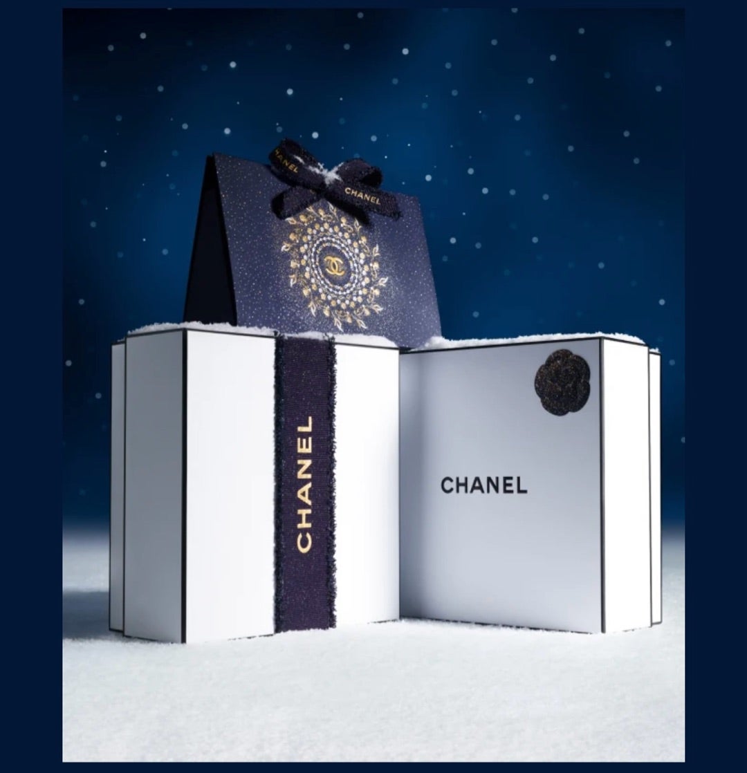 シャネルチャーム】2025クリスマス♡ホリデーCHANELラッピングは