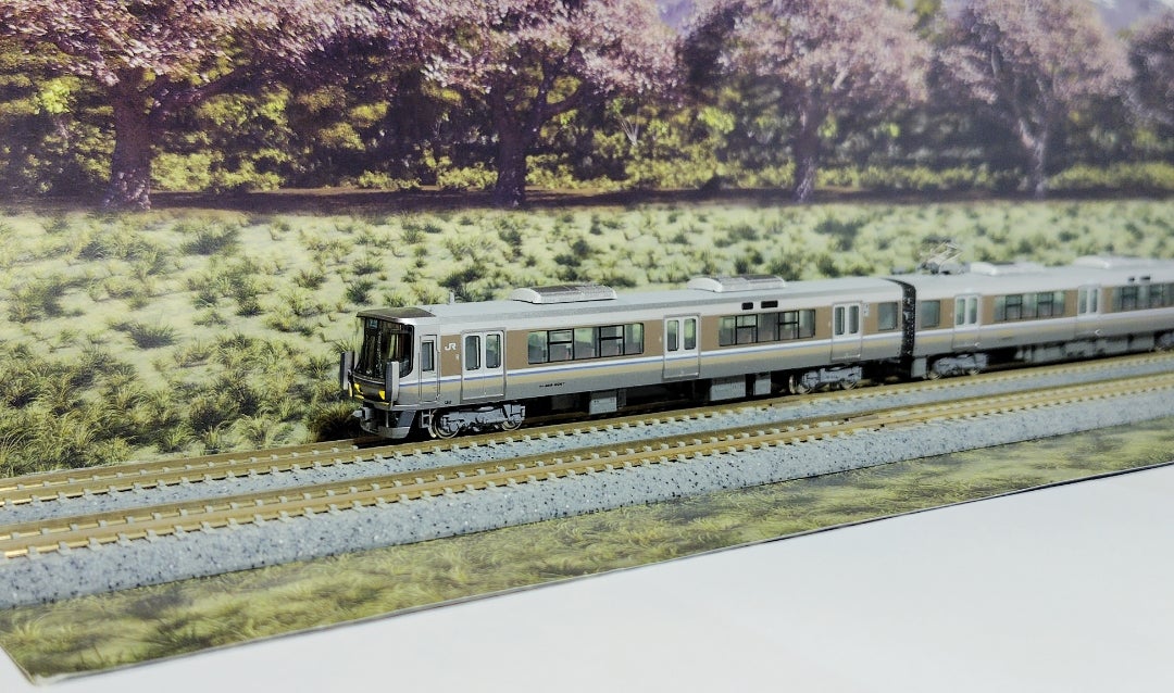 KATO 223系2000番台 8両セット KATO鉄道模型オンラインショッピング 223系2000番台＜新快速＞ 8両