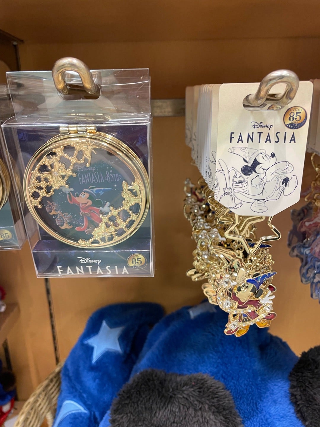 ストア、昨日発売のファンタジア公開85周年グッズ。 | 私もディズニー