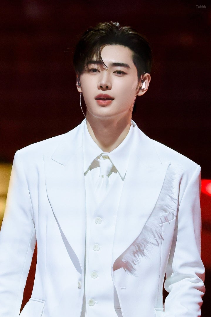 12/25 ENHYPEN ソンフン SBS歌謡大典 画像 | みいのブログ