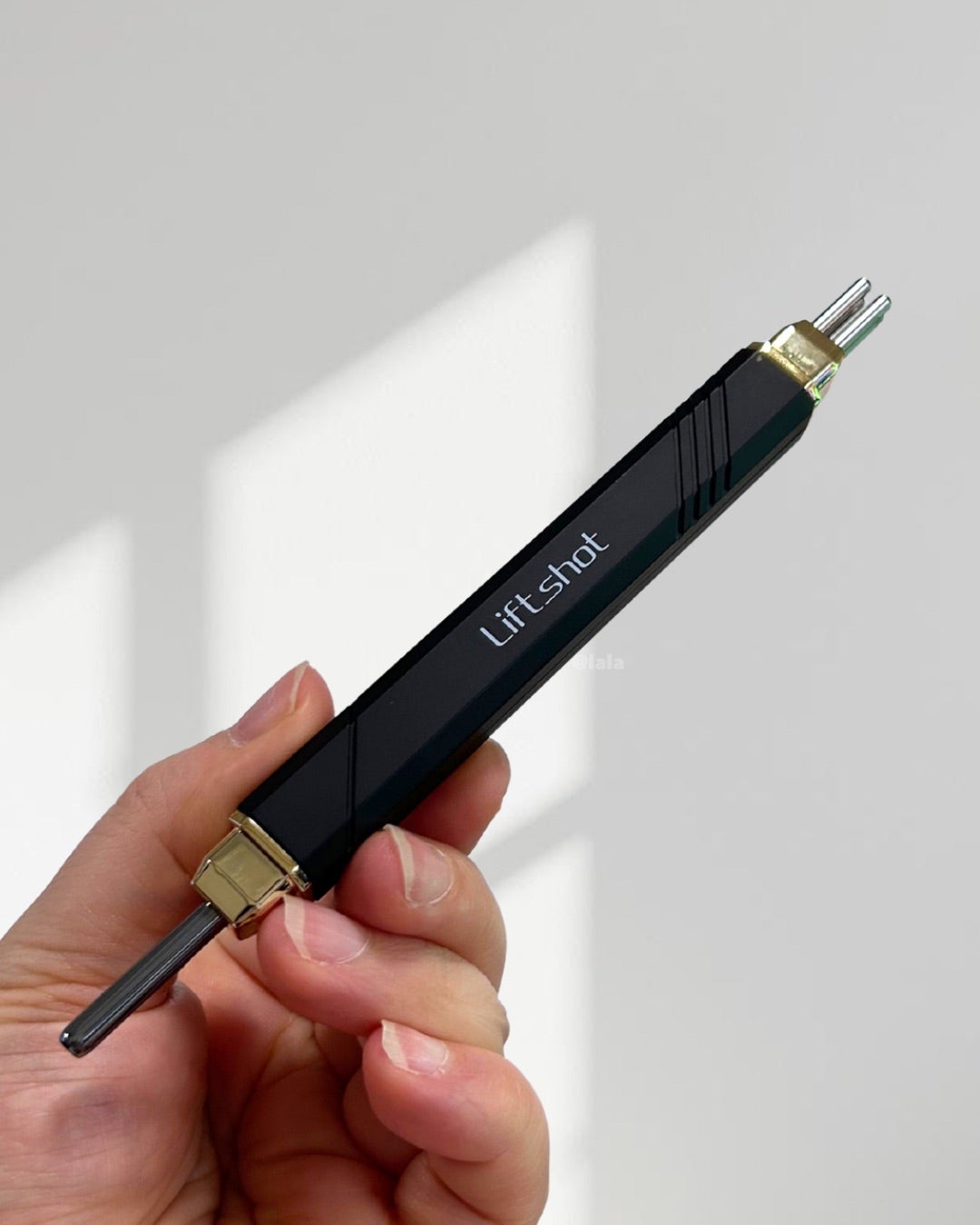 時間にポスポス✨手放せない美顔器「Lift shot」が優秀✨ | つやつや