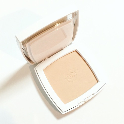 抜群のカバー力＆くずれにくい！シャネル人気パウダーファンデーション