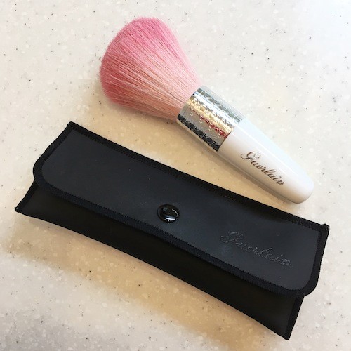 メイクの仕上げに美肌の“魔法”】光のヴェールで肌ツヤ、透明感アップ